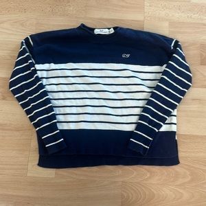 Vineyard vines sweater